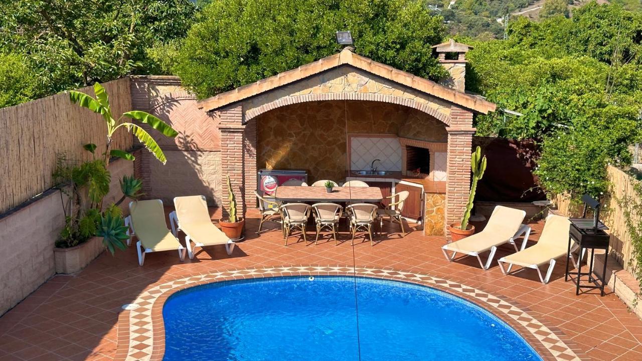 Chalet El Parral - Piscina Y Sala De Cine Malaga Luaran gambar